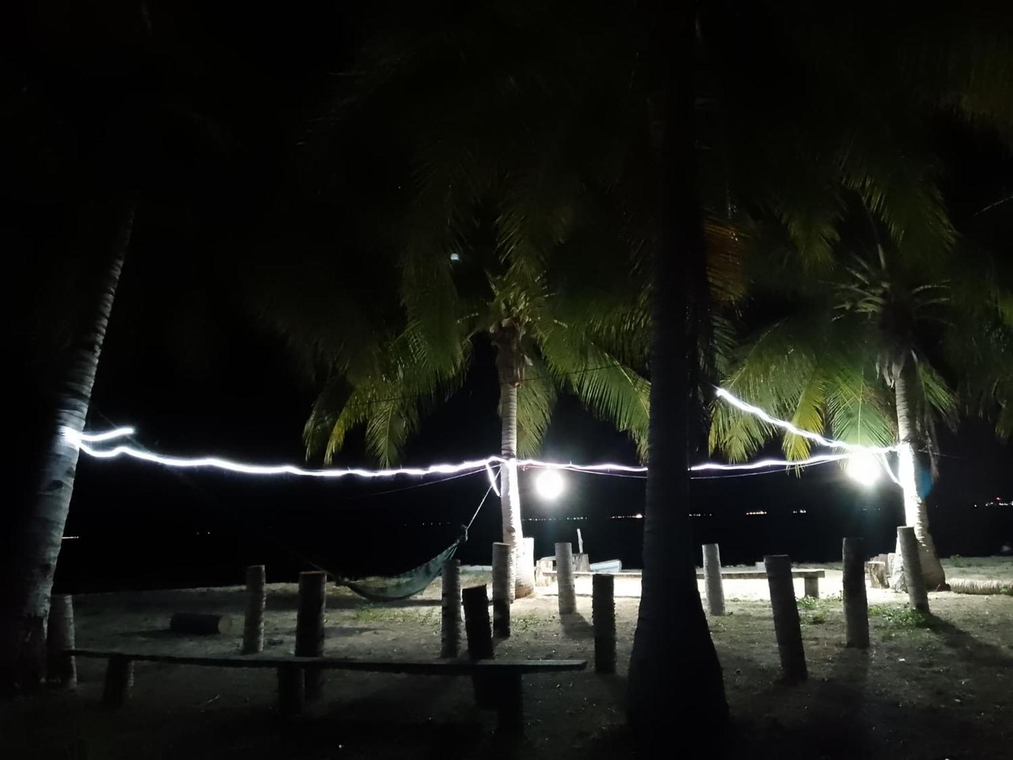 דירות סמפורנה Sebangkat Island Tun Sakaran Marine Park מראה חיצוני תמונה